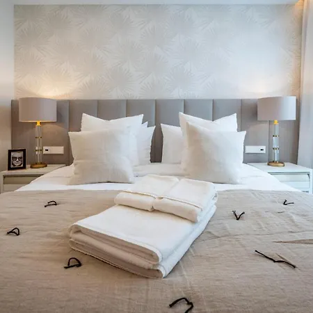 2 Bedroomed In Puerto Banus, Apartment *